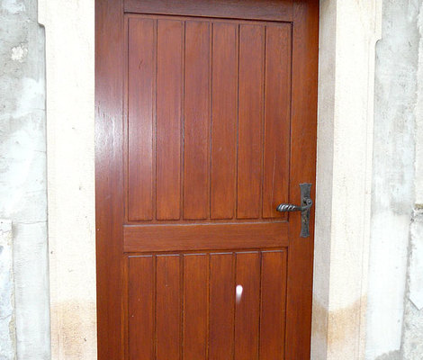 Repliky a vchodové dveře | kostel sv.Jiří - Bělotín